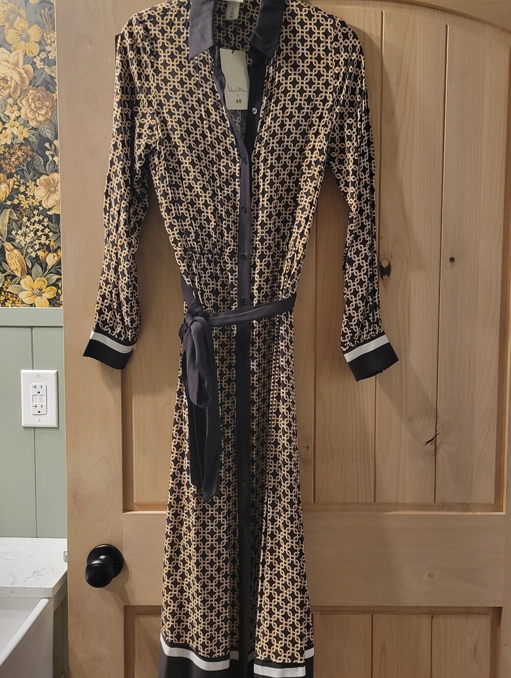 NEW Patterned Long Button-Front Shirt Dress with Belt - Black & Beige